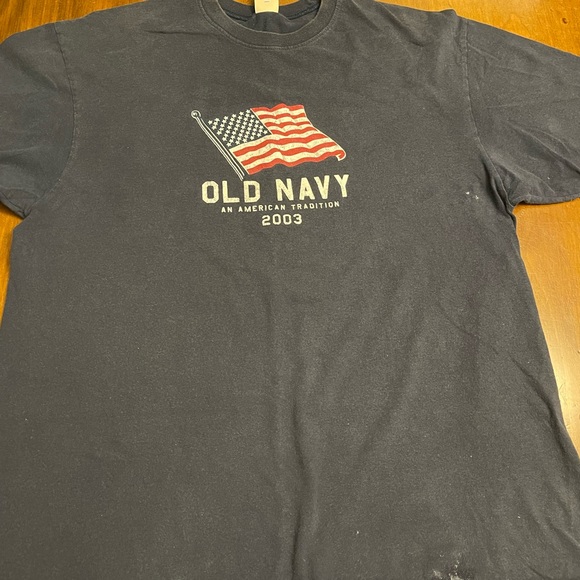 Old navy t-shirt - Picture 1 of 4